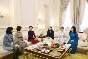 Azerbaijan’s First Lady Mehriban Aliyeva met with spouse of General Secretary of Central Committee of Communist Party of Vietnam