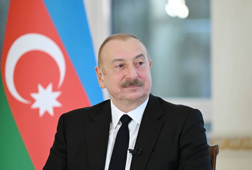 İlham Əliyev Çinin Sinxua agentliyinə müsahibə verib